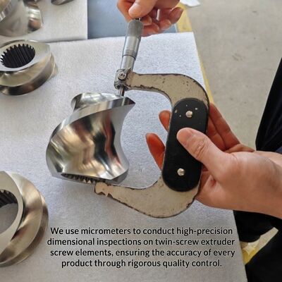 Qualität  High Efficiency Mixing 30mm Bimetallic Twin Screw Elements for Durable Extruder Performance Fabrik