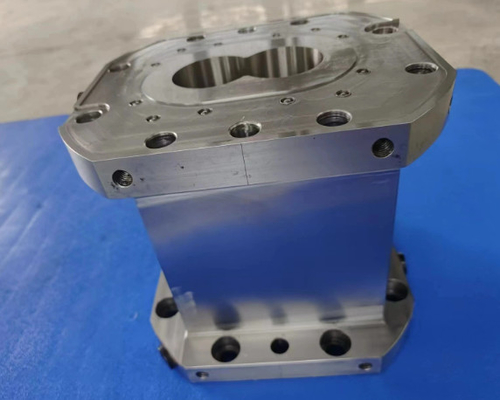 Speziell entworfene Extruder-Sleeve-Liner für einzigartige Extrusionsanforderungen