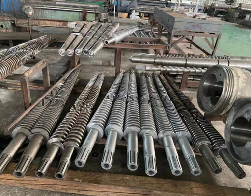 SPC-Boden-Extrusionsmaschine Ersatzteil Nitriert oder Bimetall Fass und Schraube