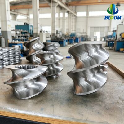 HRC 58-62 Härte Doppelschnecken-Extruder-Schnecken-Elemente mit Verschleiß- und Korrosionsbeständigkeit für WPC- und PVC-Verarbeitung durch CNC-Präzisionsbearbeitung